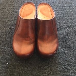 dansko clog